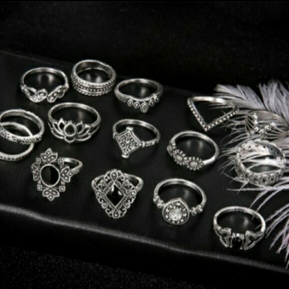 15 Piece Black Boho Ring Set - Picture 2 of 4